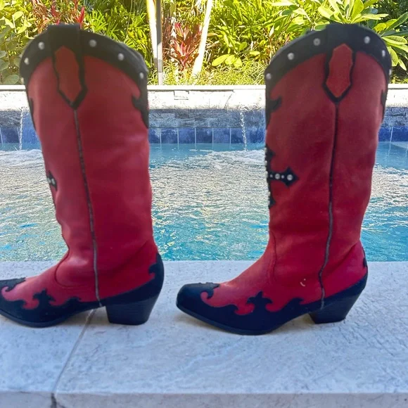 Red and Black Western Boots with Cross Design - Picture 2 of 5